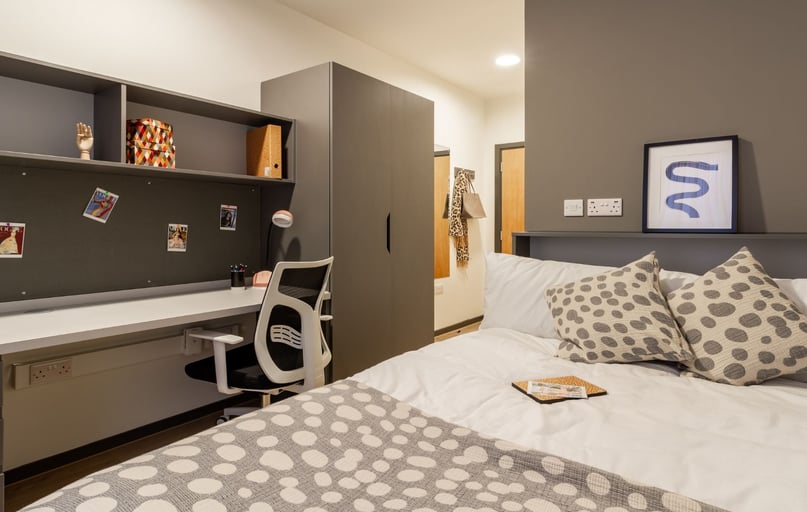 Bronze Plus En Suite, The Tannery, 115 Bath Lane, New Parks, Leicester - Image 1